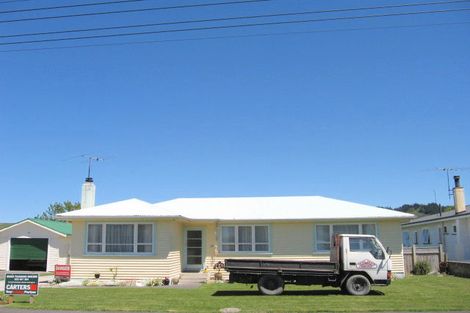 Photo of property in 27 Kara Street, Outer Kaiti, Gisborne, 4010