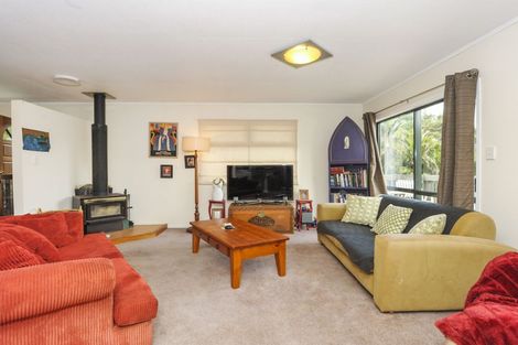 Photo of property in 138 Woodlands Park Road, Titirangi, Auckland, 0604