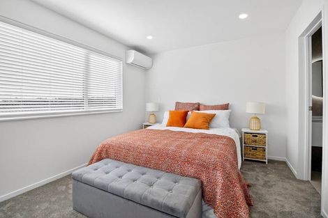 Photo of property in 7d Maroubra Place, Botany Downs, Auckland, 2010