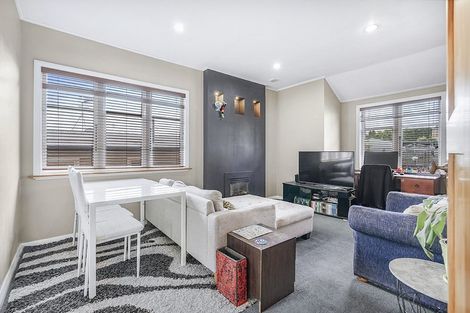 Photo of property in 116 Forest Lake Road, Forest Lake, Hamilton, 3200