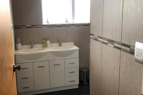 Photo of property in 160 Bartholomew Road, Levin, 5510