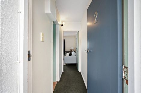 Photo of property in 2/52 Russell Terrace, Berhampore, Wellington, 6023