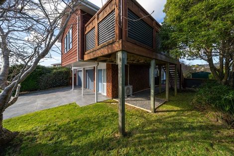 Photo of property in 6 Wantwood Grove, Churton Park, Wellington, 6037