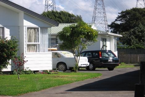 Photo of property in 2/52 Latham Avenue, Pakuranga, Auckland, 2010