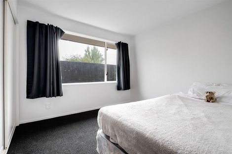 Photo of property in 2/200 Wainoni Road, Avondale, Christchurch, 8061