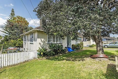 Photo of property in 35 Torino Street, Point England, Auckland, 1072