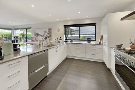 Photo of property in 124a Calliope Road, Stanley Point, Auckland, 0624