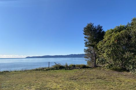 Photo of property in 154 Rangihaeata Road, Rangihaeata, Takaka, 7182