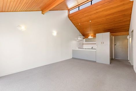 Photo of property in Alpine Meadows Apartments, 135g Fernhill Road, Fernhill, Queenstown, 9300