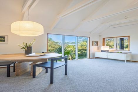 Photo of property in 27 Rosecamp Road, Beach Haven, Auckland, 0626