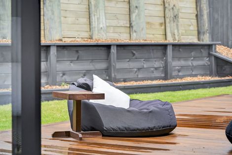 Photo of property in 4 Porokaiwhiri Avenue, Helensville, 0800