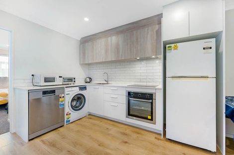 Photo of property in 5 Sun Orchid Avenue, Wiri, Auckland, 2104