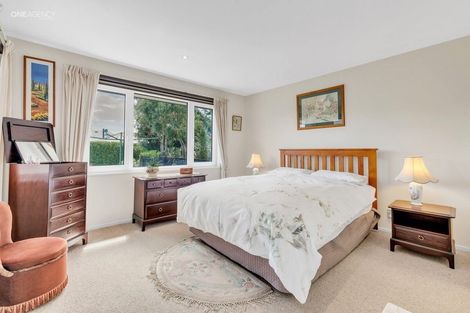 Photo of property in 4 Stonebridge Lane, Oxford, 7430