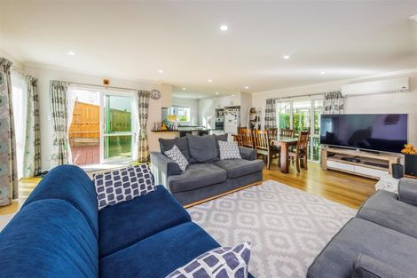 Photo of property in 27d Gifford Road, Papatoetoe, Auckland, 2025