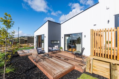 Photo of property in 17 Tunarau Street, Raglan, 3225