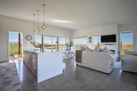 Photo of property in 2658 Taihape Road, Sherenden, Hastings, 4179