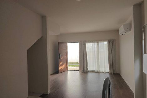 Photo of property in 10/16 William Roberts Road, Pakuranga, Auckland, 2010