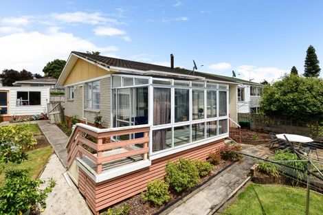 Photo of property in 8b Dovedale Place, Dinsdale, Hamilton, 3204