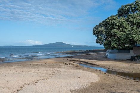 Photo of property in 285a Beach Road, Campbells Bay, Auckland, 0630