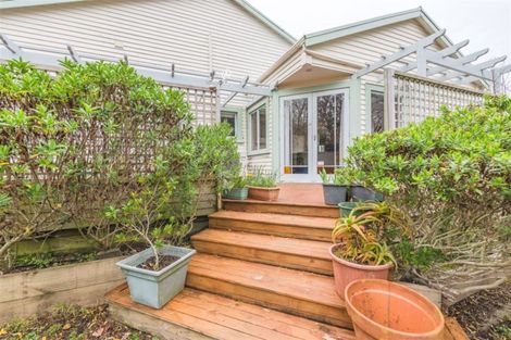 Photo of property in 37 Peakes Road, Saint Johns Hill, Whanganui, 4501