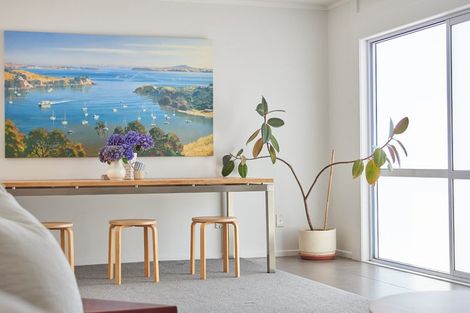 Photo of property in 1/268 Sunset Road, Windsor Park, Auckland, 0632