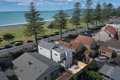 Photo of property in 503 Marine Parade, Napier South, Napier, 4110