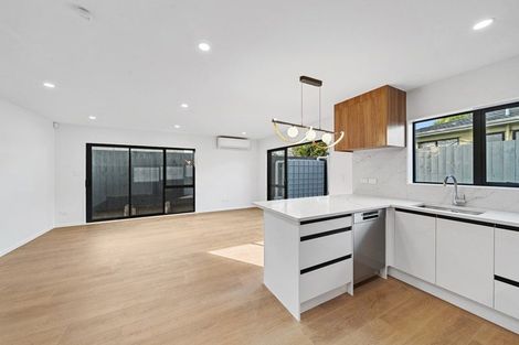 Photo of property in 5/9 Wilson Place, Papakura, 2110