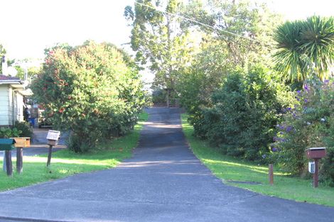 Photo of property in 42 Sylvan Crescent, Te Atatu South, Auckland, 0610