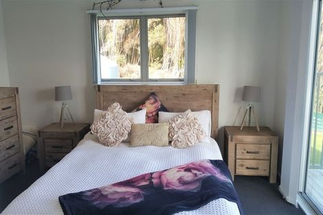 Photo of property in 2 Lichen Grove, Russell, 0272