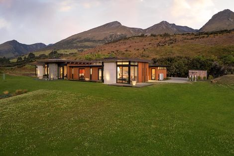 Photo of property in Wyuna, 5 River Valley View, Glenorchy, 9372