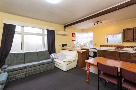 Photo of property in 3 Broadbent Street, Riccarton, Christchurch, 8041