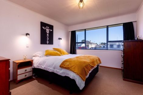 Photo of property in 9 Waimea Street, Westown, New Plymouth, 4310