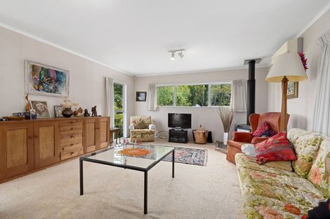 Photo of property in 72 Ravenwood Drive, Forrest Hill, Auckland, 0620