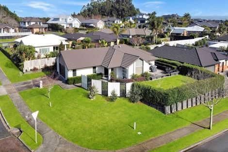 Photo of property in 2 Dayna Avenue, Ohauiti, Tauranga, 3112