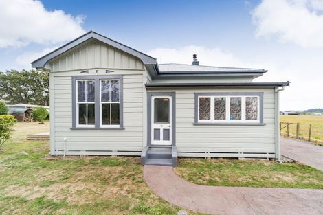 Photo of property in 13 Karaka Street, Tokomaru, Palmerston North, 4474