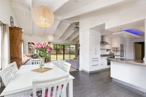 Photo of property in 68 Iwa Street, Mapua, 7005