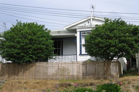 Photo of property in 13 Danube Street, Island Bay, Wellington, 6023