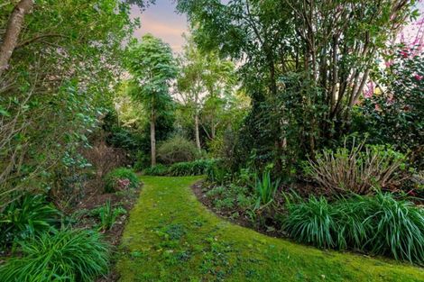 Photo of property in 4 Bateleur Close, Welcome Bay, Tauranga, 3112