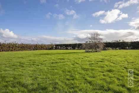 Photo of property in 138 Taupaki Road, Taupaki, 0782