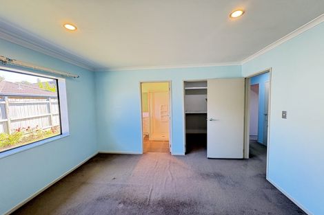 Photo of property in 53 Makora Road, Massey, Auckland, 0614