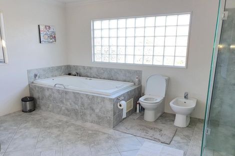 Photo of property in 155 Rosetta Road, Raumati South, Paraparaumu, 5032