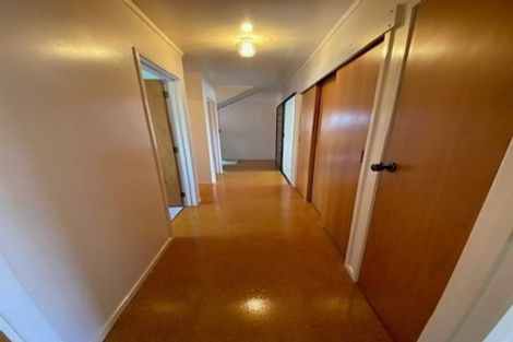 Photo of property in 18 Riverside Road, Orewa, 0931