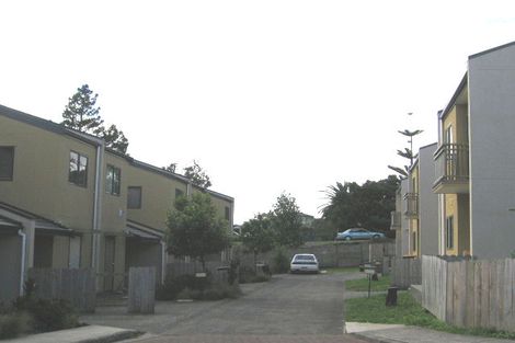 Photo of property in 13 Sun Place, Henderson, Auckland, 0612