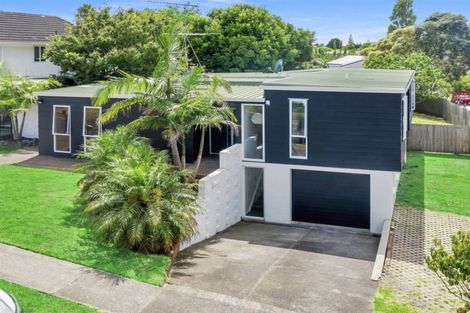 Photo of property in 47 Riverhills Avenue, Pakuranga Heights, Auckland, 2010