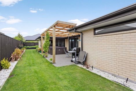 Photo of property in 99 Shillingford Boulevard, Rolleston, 7615