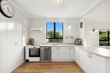 Photo of property in 102 Lord Rutherford Road South, Brightwater, 7022