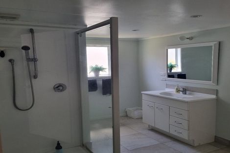 Photo of property in 32 The Terrace, Waihi Beach, 3611