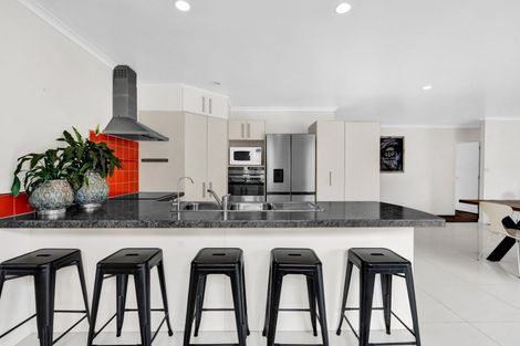 Photo of property in 24 Moulton Street, Moturoa, New Plymouth, 4310