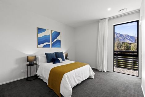 Photo of property in 32 Falconer Rise, Jacks Point, Queenstown, 9371