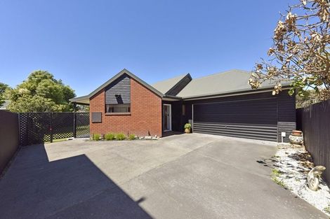 Photo of property in 2/310 Withells Road, Avonhead, Christchurch, 8042